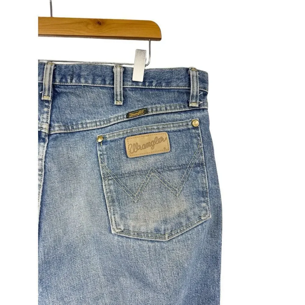 Wrangler George Straight Cowboy Cut Jeans Stained Well Worn 38X32